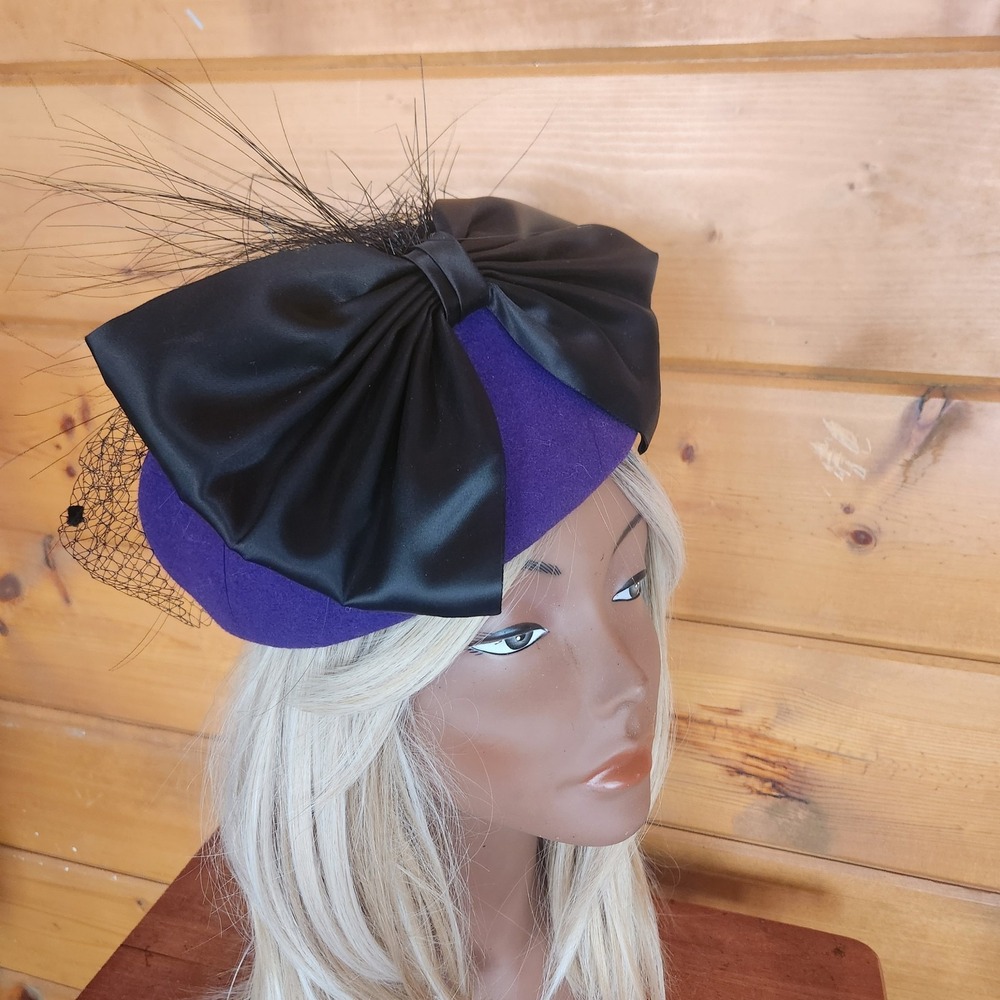 Vintage Michael Howard Purple Wool Cloche Trilby Hat Birdcage Veil Satin Bow
